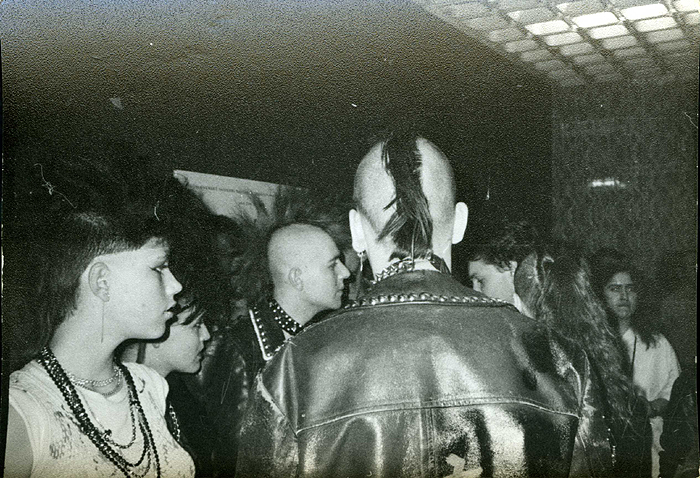 ZE ŽIVOTA PUNKU - 3.díl: S čírem na věčné časy